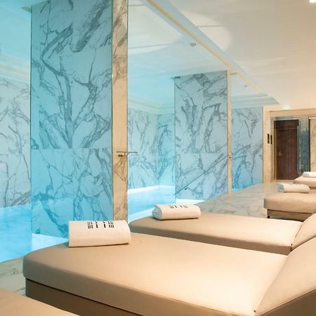 Le Damantin Hôtel&Spa Parijs Buitenkant foto Spa at The Dorchester