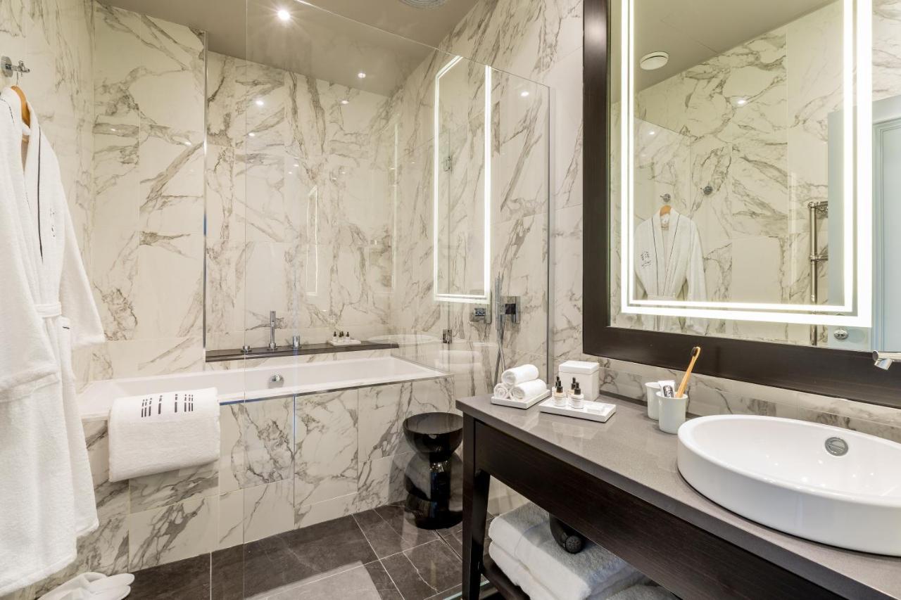 Le Damantin Hôtel&Spa Parijs Buitenkant foto Bathroom