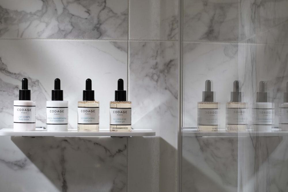 Le Damantin Hôtel&Spa Parijs Buitenkant foto CODAGE products